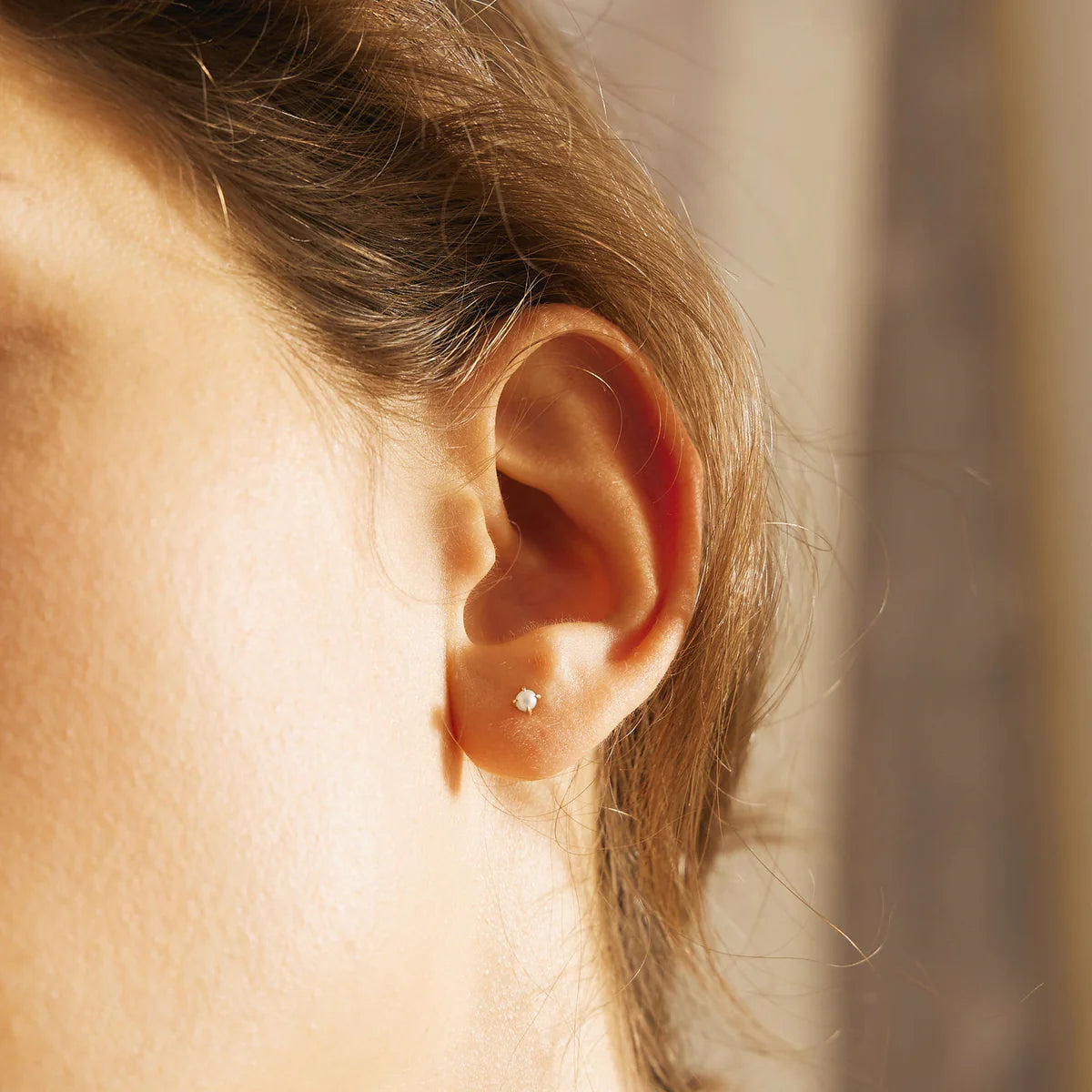 Single White Pearl Stud