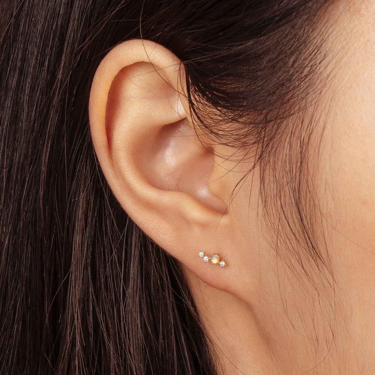 VENUS | SINGLE OPAL AND DIAMOND THREADLESS FLATBACK EARRING